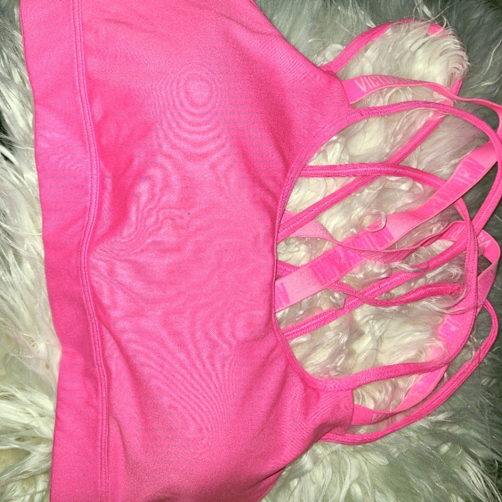 Victoria's Secret Sport Bra Size M